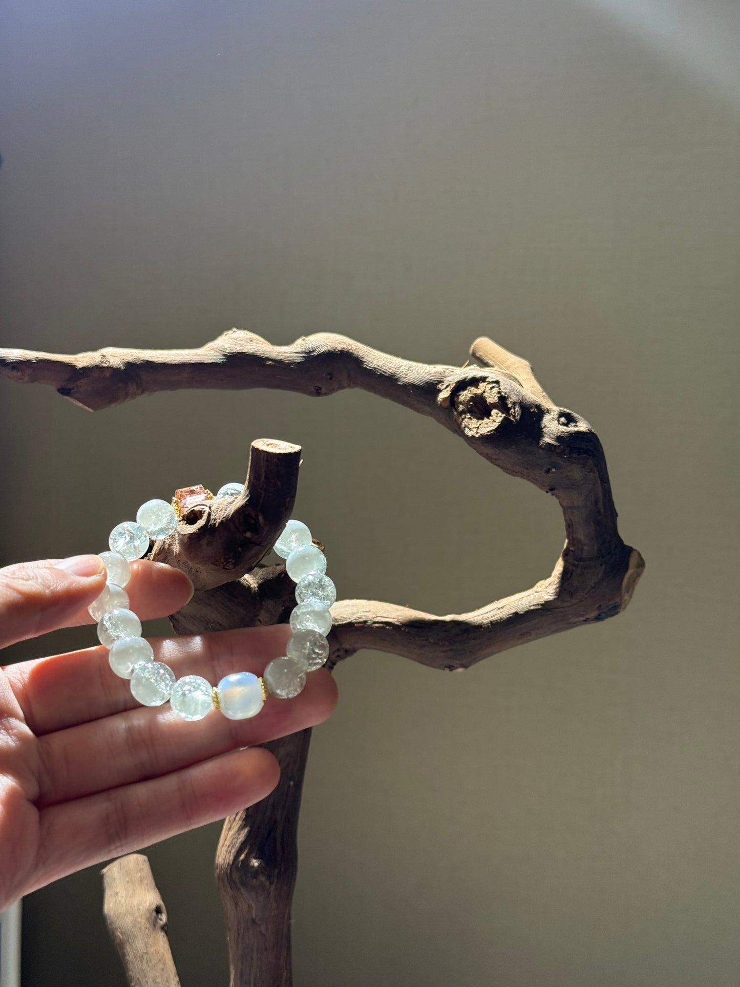 Gemini white crystal